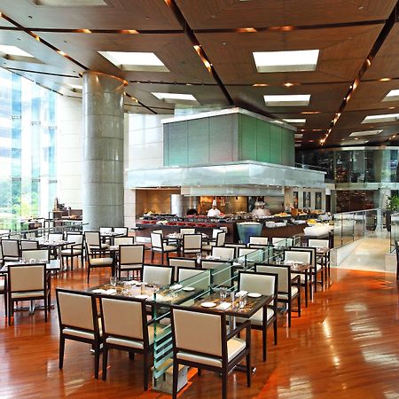 하얏트 리젠시 뭄바이 호텔 외부 사진 The restaurant