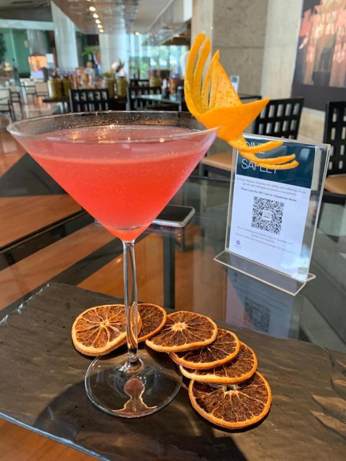 하얏트 리젠시 뭄바이 호텔 외부 사진 A cosmopolitan