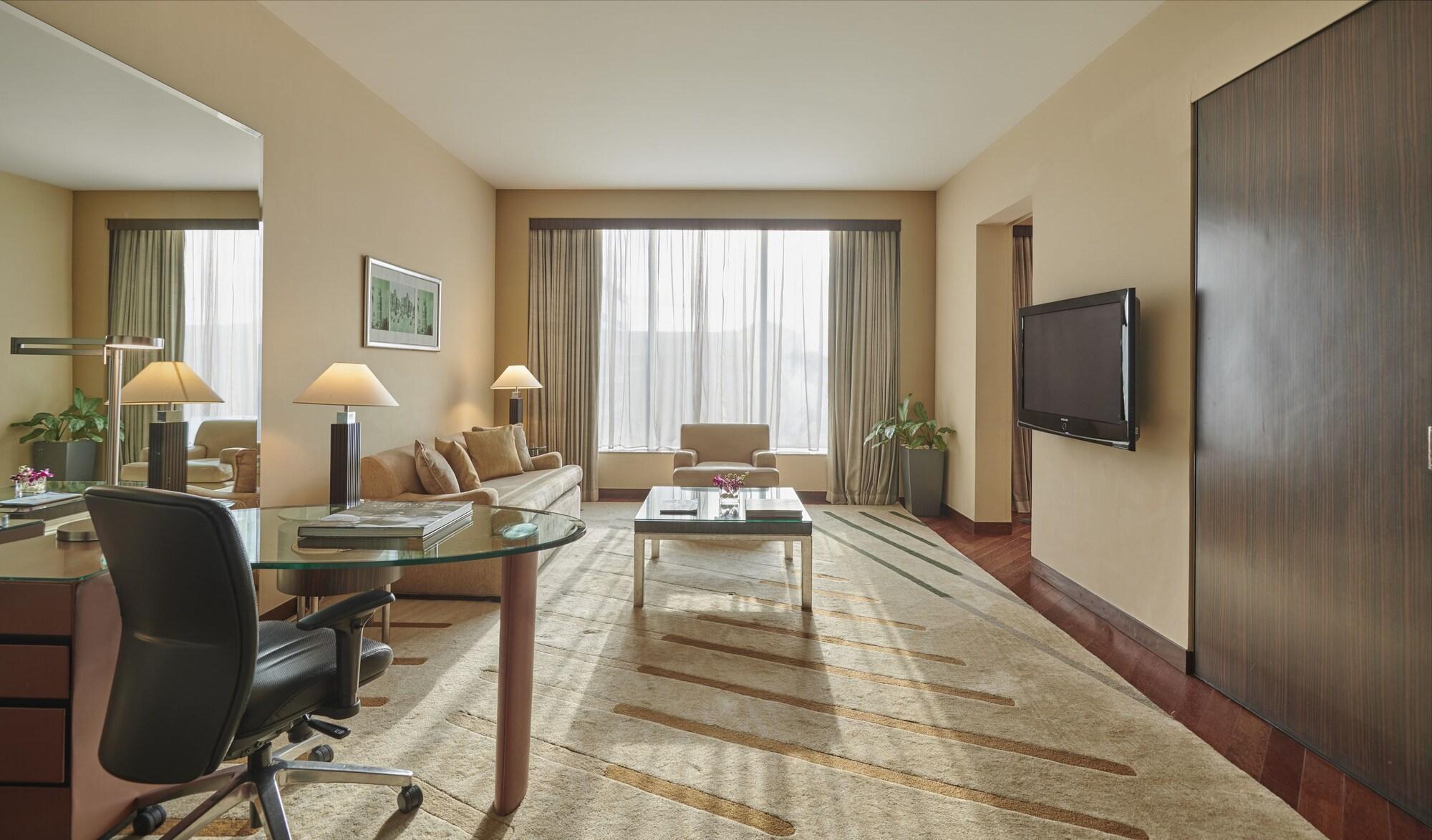 하얏트 리젠시 뭄바이 호텔 외부 사진 A suite at the hotel