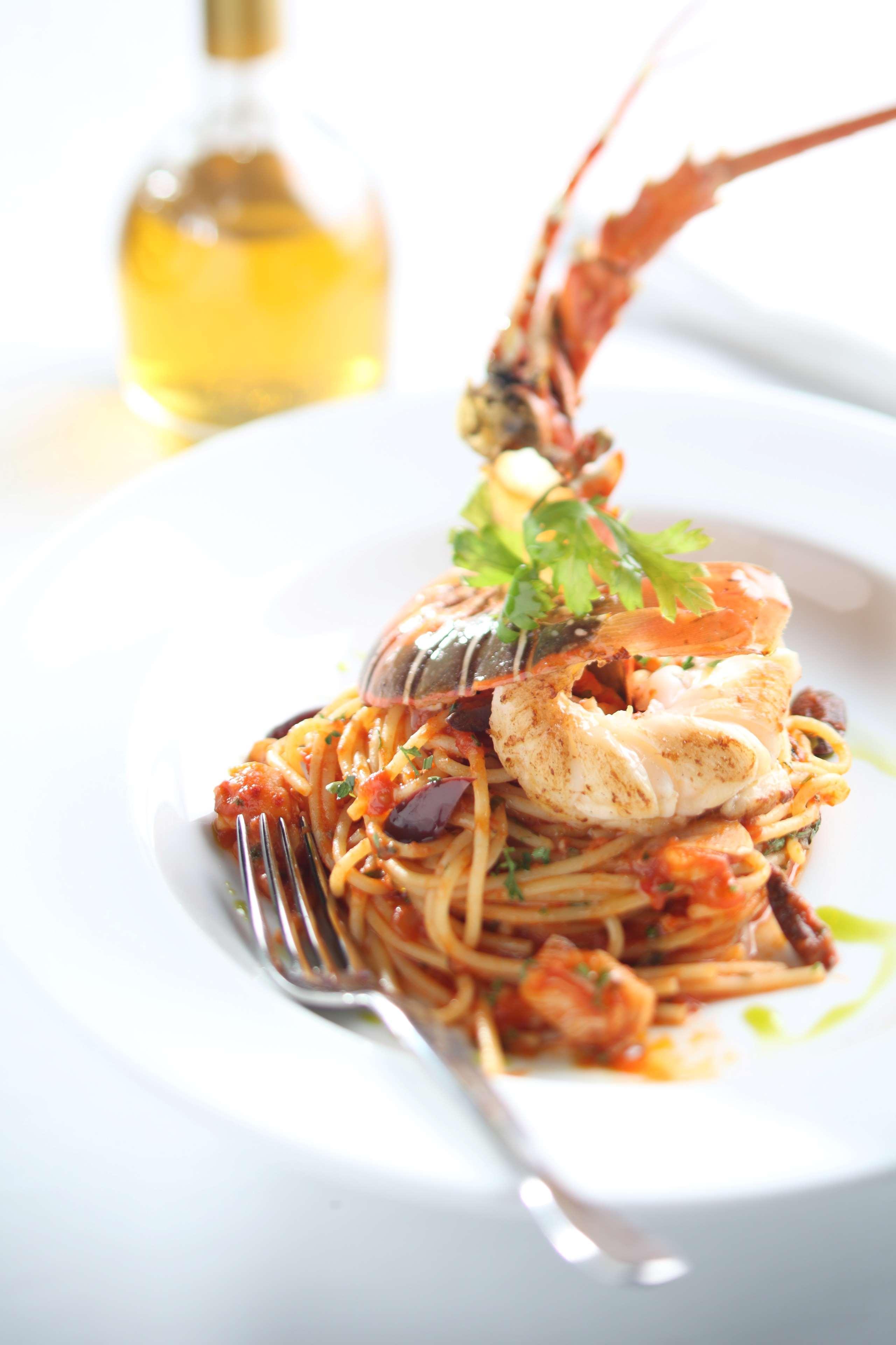 하얏트 리젠시 뭄바이 호텔 외부 사진 Spaghetti alla vodka